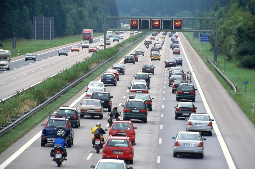 Нужно ли ужесточать требования безопасности дорожного движения
